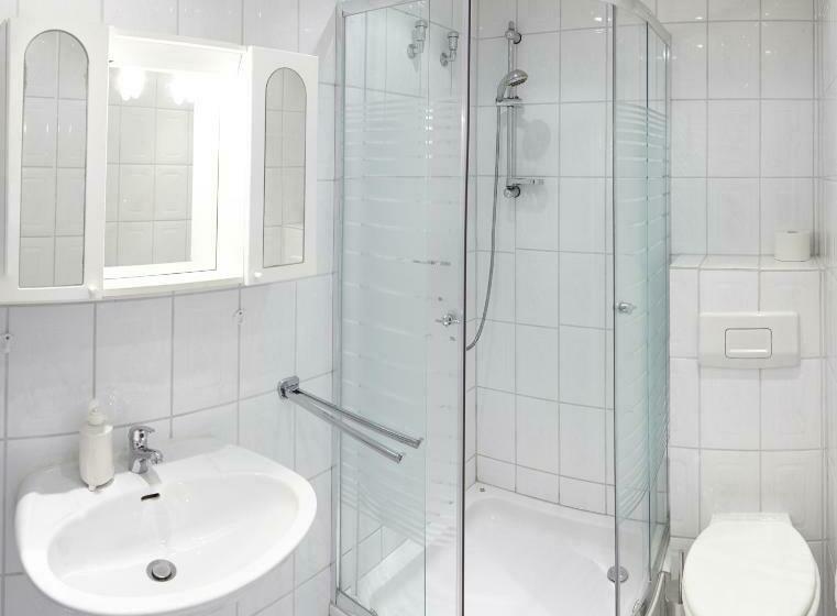 스탠다드 룸, Knurrhahn