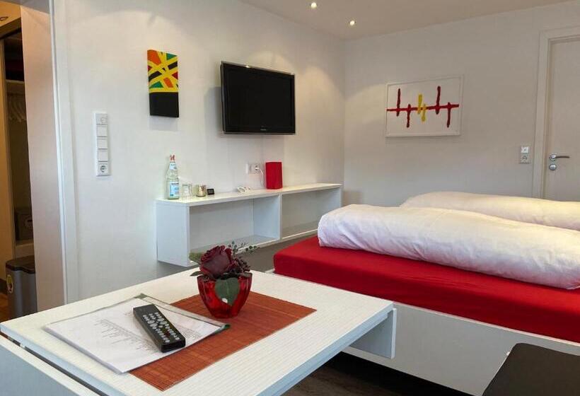Apartamento 1 Dormitório Vista Jardim, Landhaus Florian