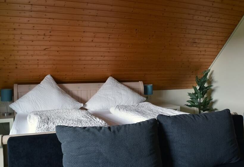 Семейный Номер, Pension Am See