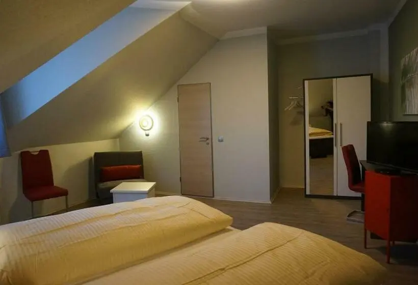 Standard Kolmen Hengen Huone, Restaurant Große Wilde