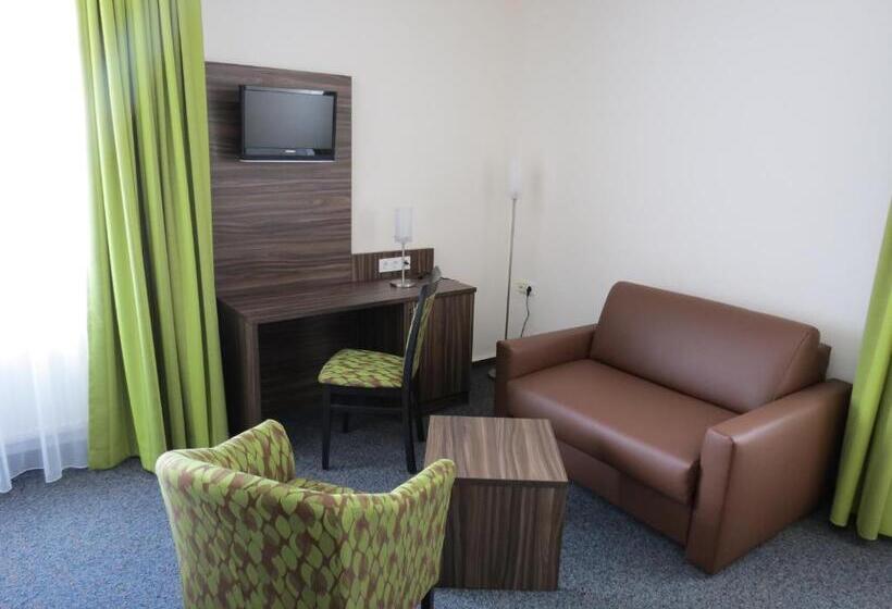 스탠다드 트리플 룸, Restaurant Zum Stern