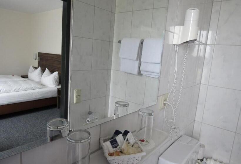 스탠다드 트리플 룸, Restaurant Zum Stern