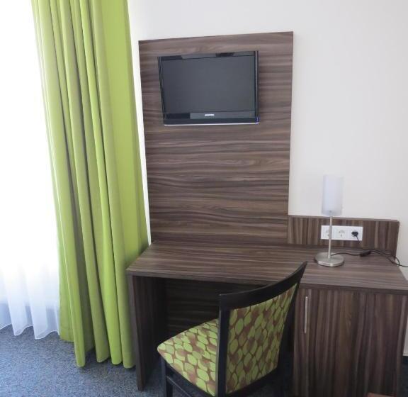 스탠다드 트리플 룸, Restaurant Zum Stern