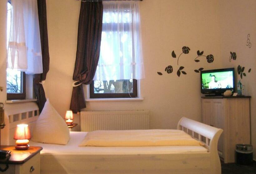 스탠다드 룸, Rhodaer Grund