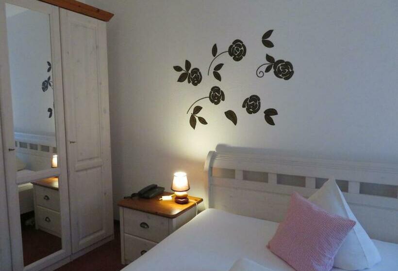 스탠다드 룸, Rhodaer Grund