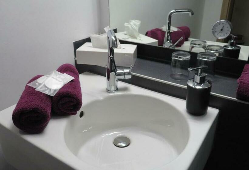 标准间, Rhodaer Grund