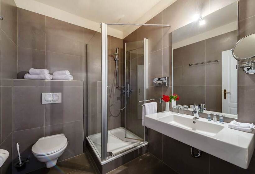 デラックスルーム, Schloss Purschenstein