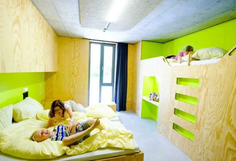Standard Neljän Hengen Huone, Djh Jugendherberge Bayreuth Hostel
