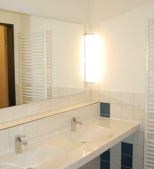 سرير فى غرفة مشتركه, Jugendherberge Ratzeburg Am See