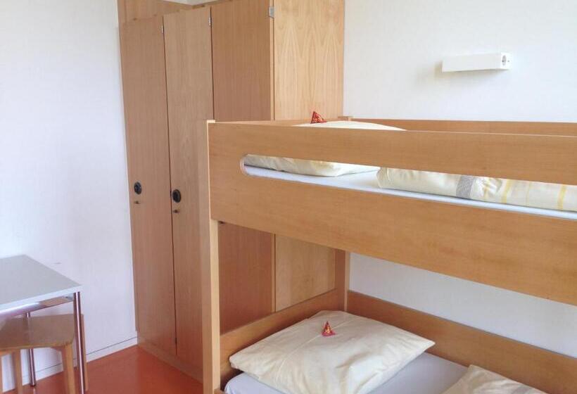 4인용 스탠다드 룸, Jugendherberge Stuttgart Neckarpark