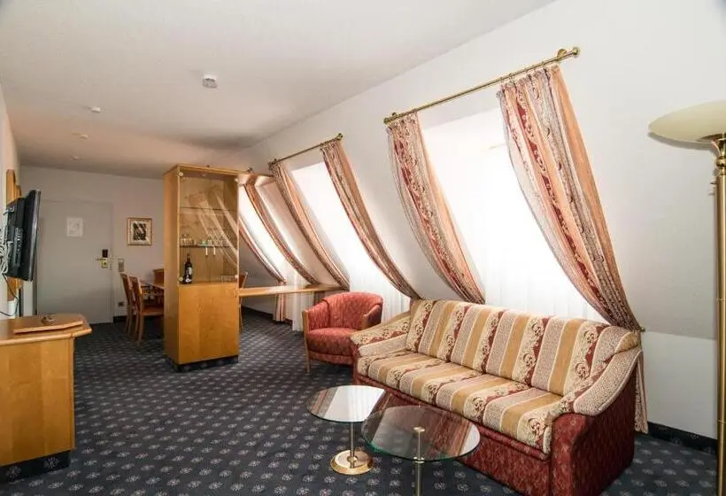 Sviitti Parveke, Weinhotel Rose