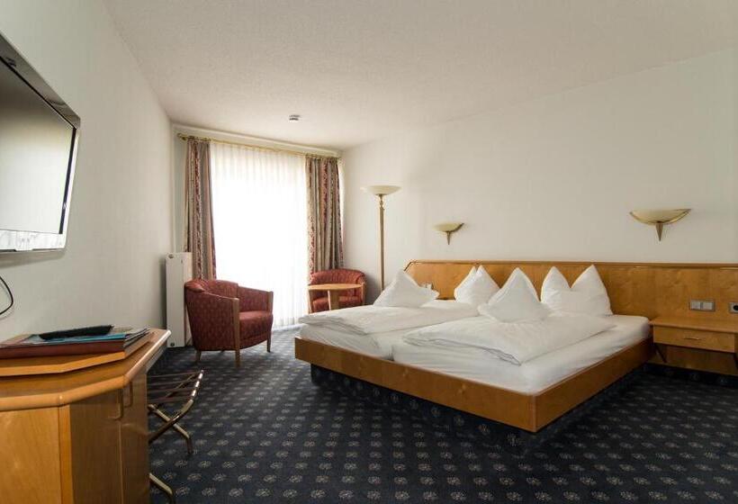 발코니가 있는 스위트, Weinhotel Rose