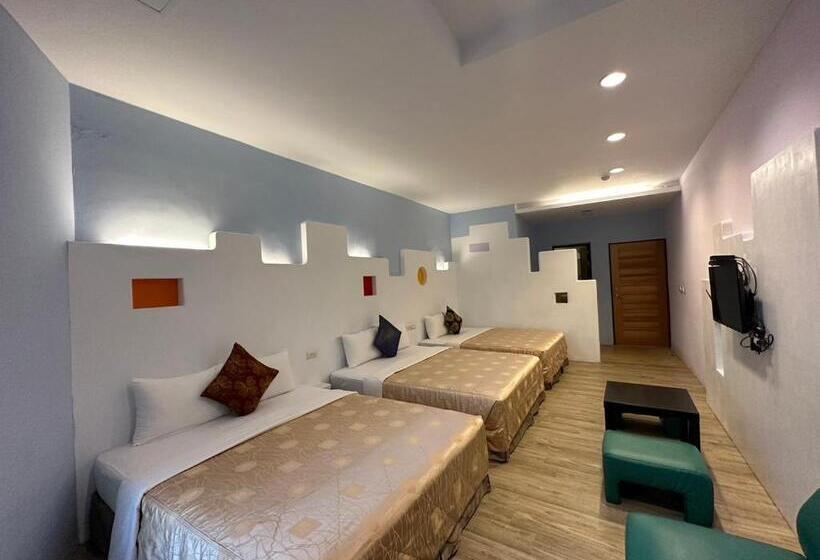 اتاق خانوادگی با چشم‌انداز دریا, Kenting Sea Cloudless Day Home