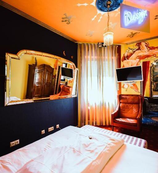 トリプルクラシックルーム, Design Hotel Euskirchen