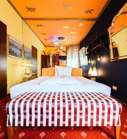 トリプルクラシックルーム, Design Hotel Euskirchen