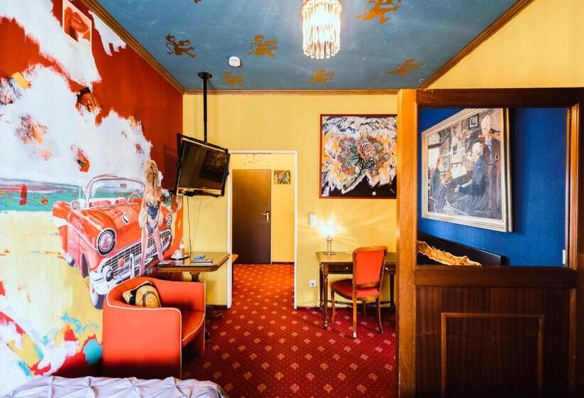 トリプルクラシックルーム, Design Hotel Euskirchen