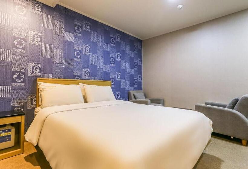 标准间, Jeju Alliba