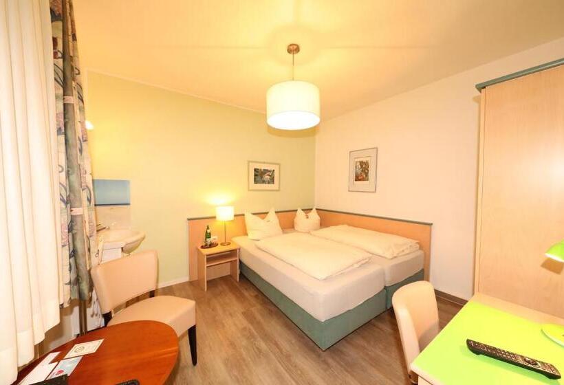 Номер Стандарт Трехместный, Am Ehrenhof