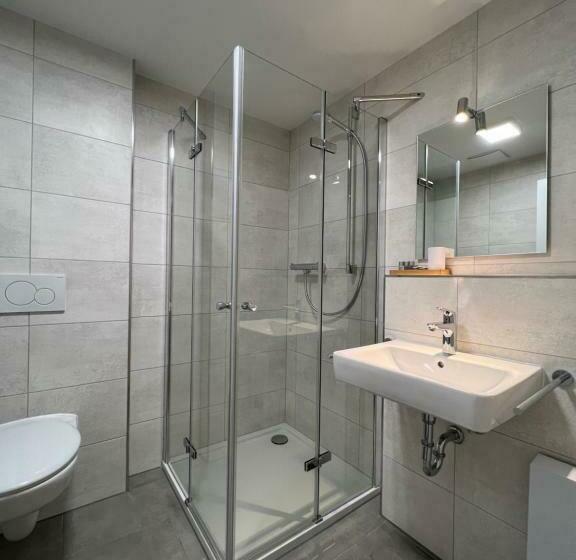 غرفة قياسية, Am Rathaus Adii