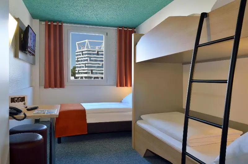 Perhehuone, B&b Hotel Freiburg Nord