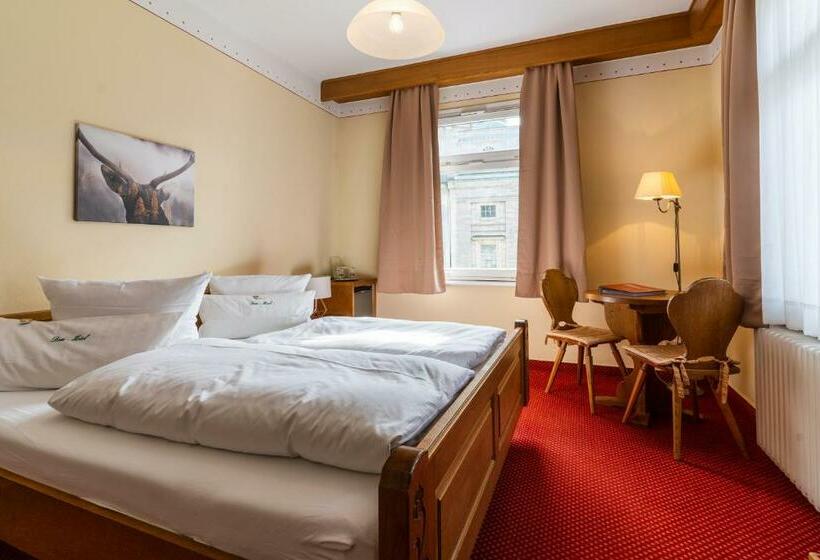 스탠다드 룸, Dom