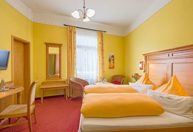 스탠다드 룸, Dom