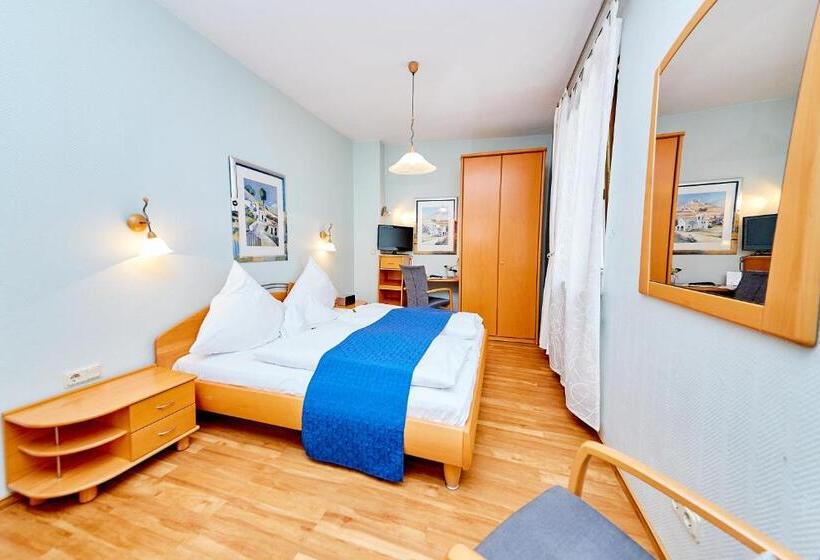 스탠다드 룸, Gast Und Weinhaus Burkard