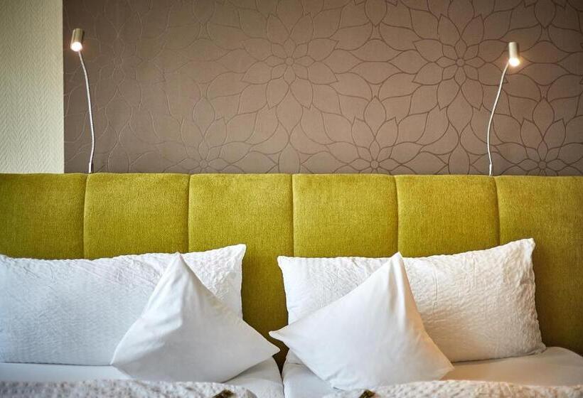 주니어 스위트, Gast Und Weinhaus Burkard