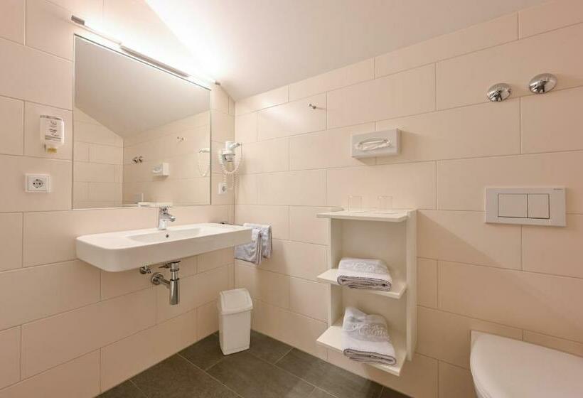 اتاق استاندارد, Helmer