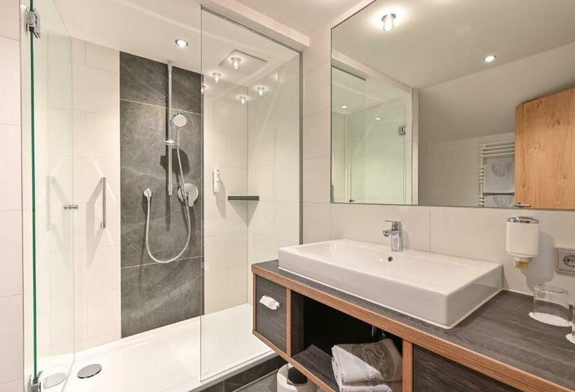 اتاق استاندارد, Helmer