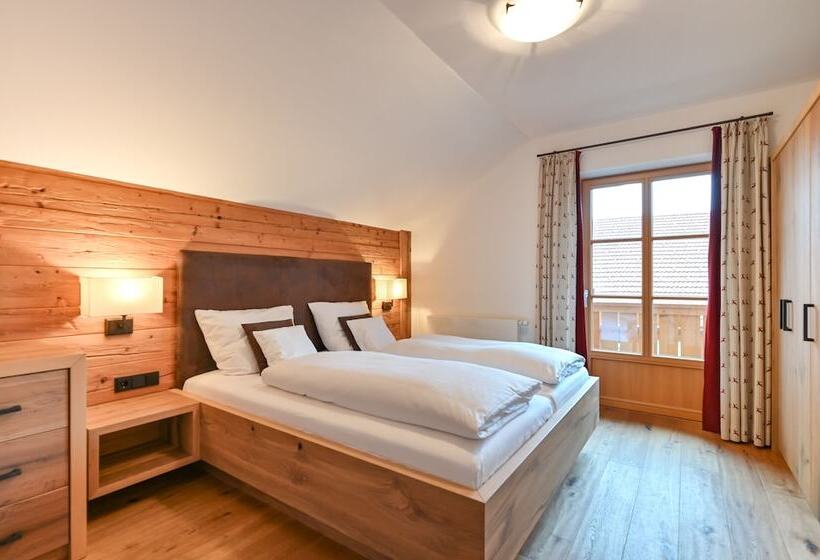 اتاق خانوادگی, Helmer