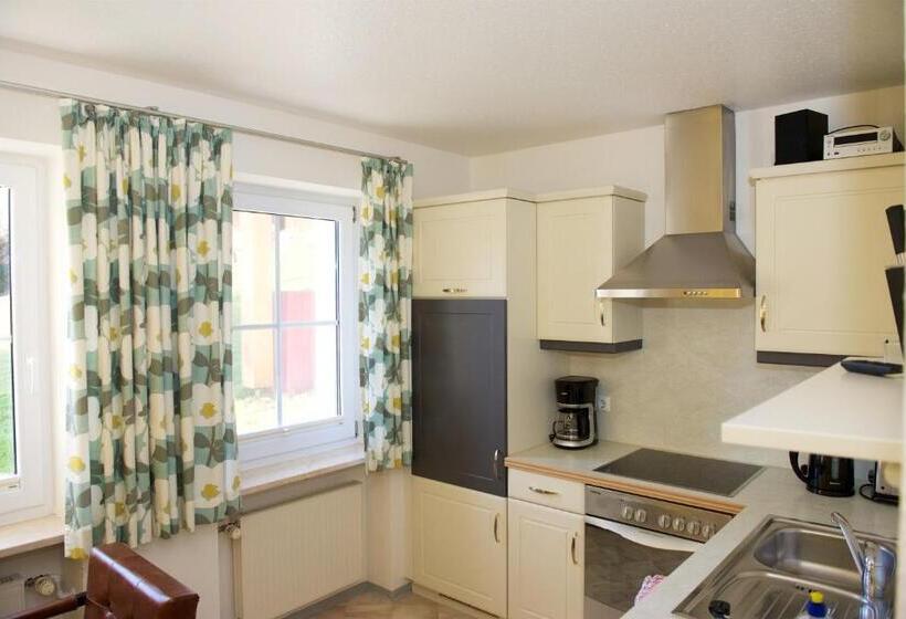 شقة غرفة نوم واحدة مزودة بشُرفة, Landhaus Kossel