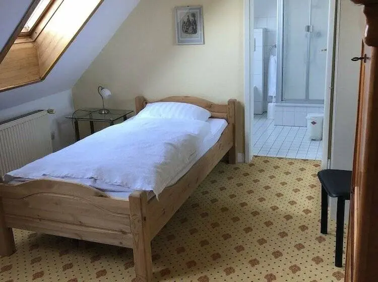 Standard Yhden Hengen Huone, Pension Gutshaus Neu Wendorf