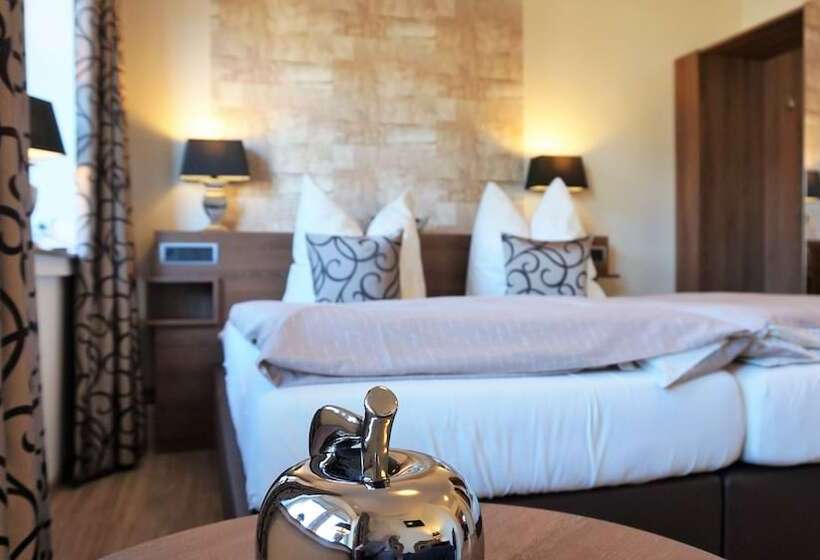 חדר סטנדרט יחיד, Restaurant Hackmannatter