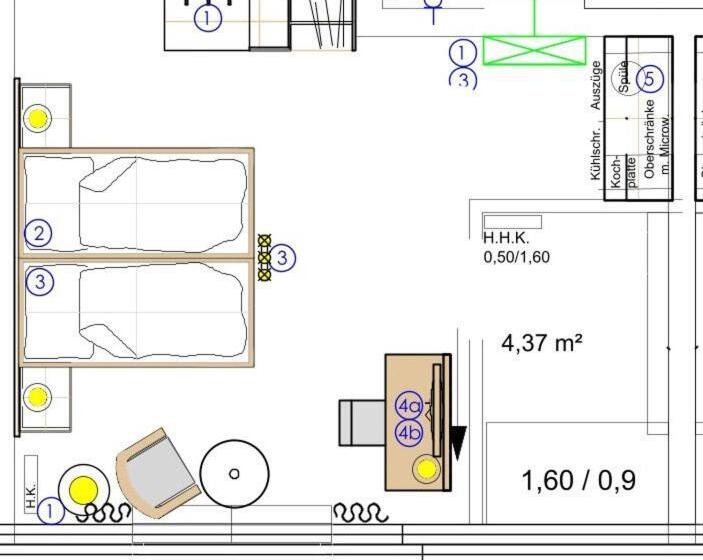 סטודיו דלוקס, Restaurant Hackmannatter