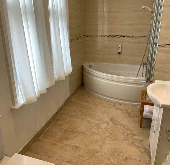 חדר סטנדרט, Royal Esplanade