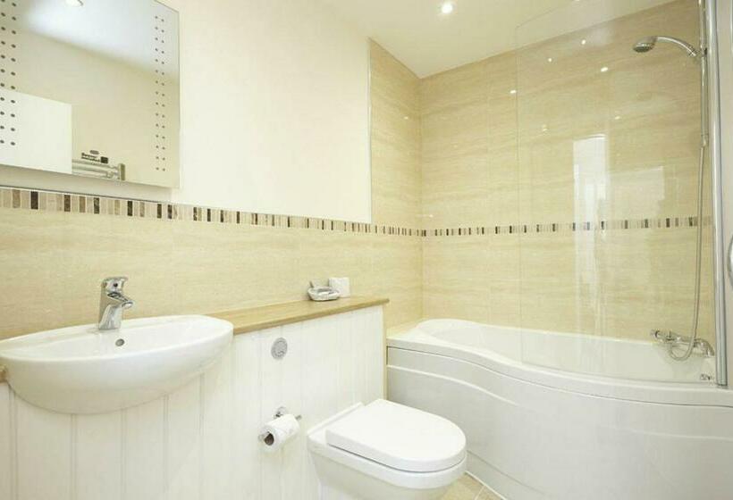 חדר משפחתי נוף לים, Royal Esplanade