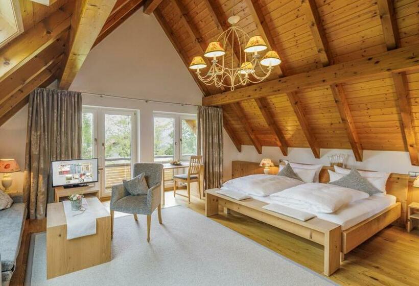 高级大房间, Schlegelhof