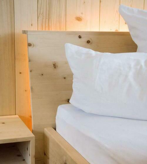 标准单人间, Schlegelhof