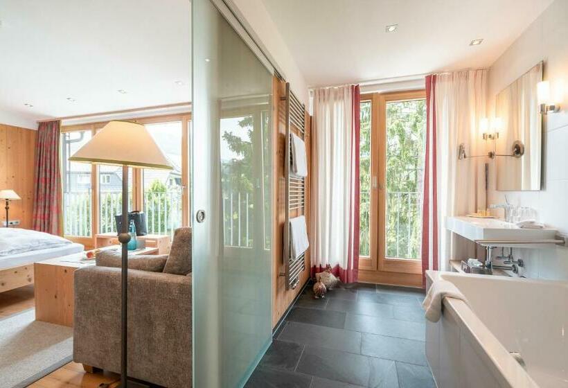 高级大房间, Schlegelhof