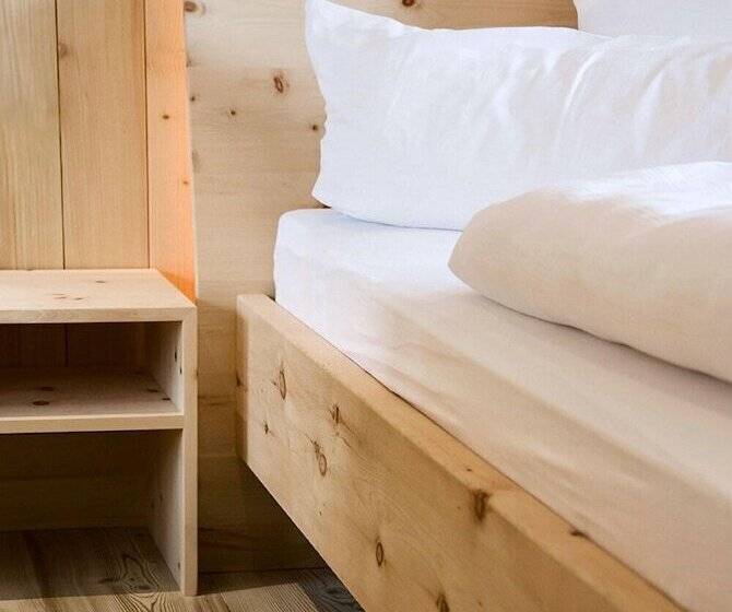 标准单人间, Schlegelhof