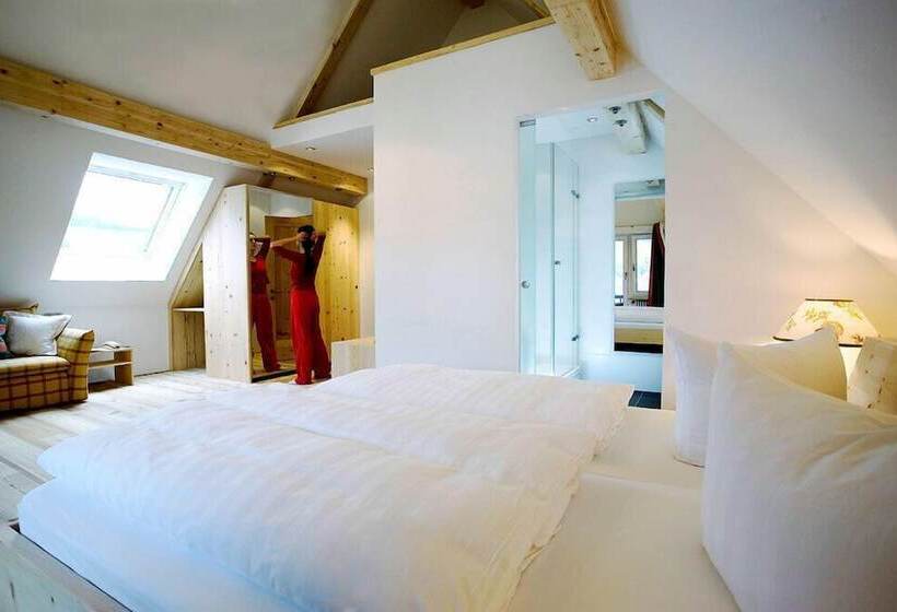 标准间, Schlegelhof