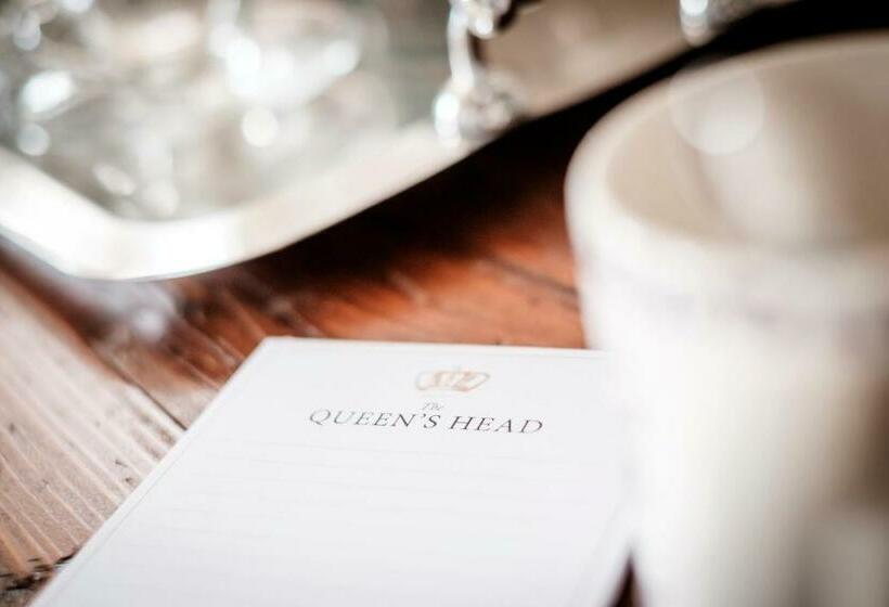스탠다드 룸, The Queen's Head