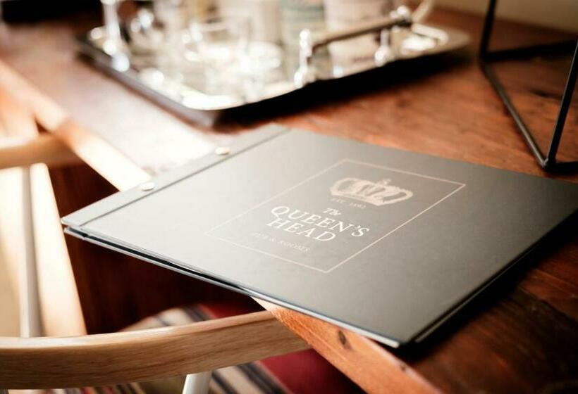 스탠다드 룸, The Queen's Head