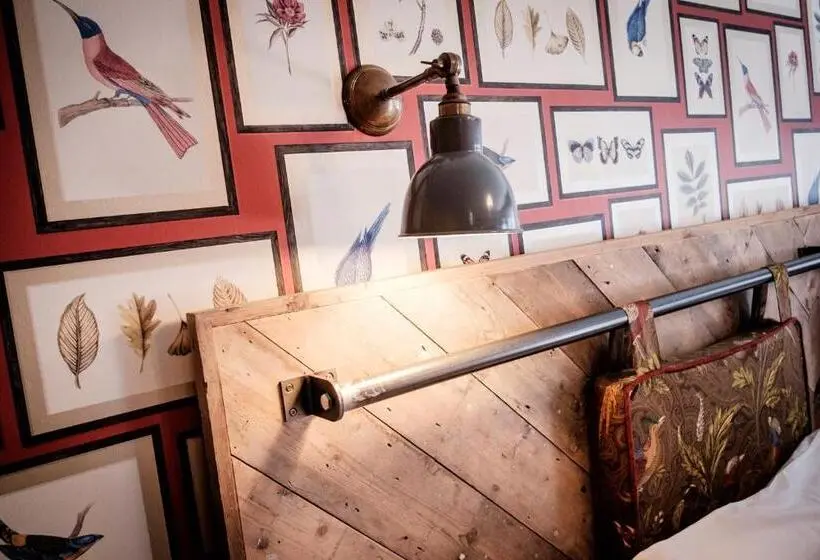 Deluxe-huone King-vuode, The Queen's Head