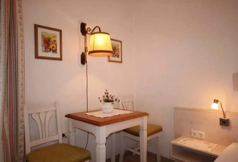 Standard-huone Parveke, Villa Sisi