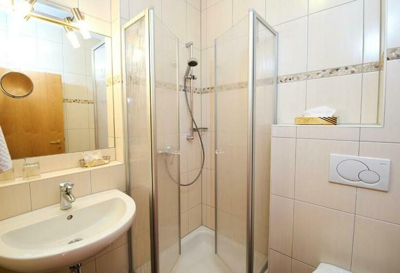 コンフォートルーム, Landhotel Krolik