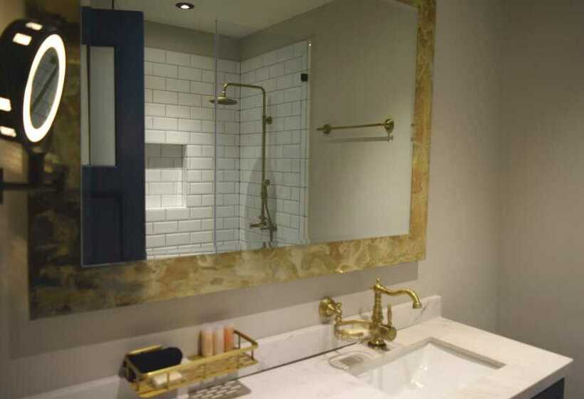 اتاق استاندارد با تخت بزرگ, Origen