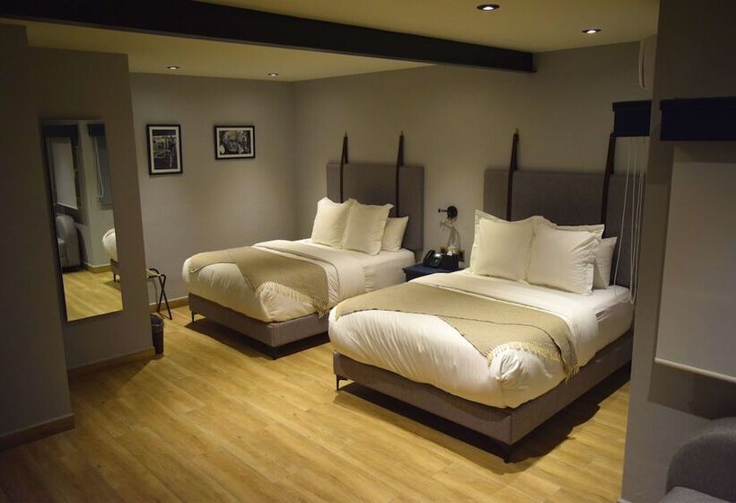 اتاق لوکس, Origen