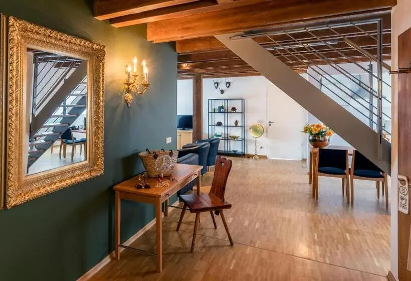 Huoneisto 4 Makuuhuonetta, Steiger Apparthotel Bad Schandau